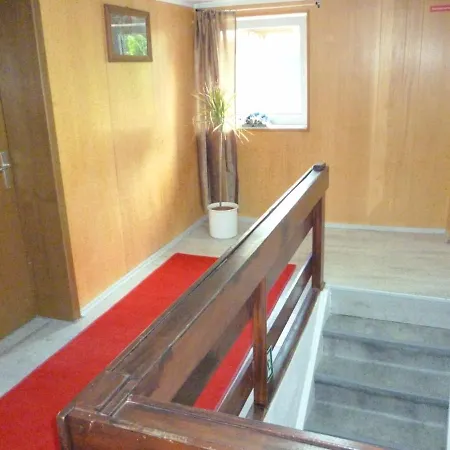 Studio Nr 6 Apartment *